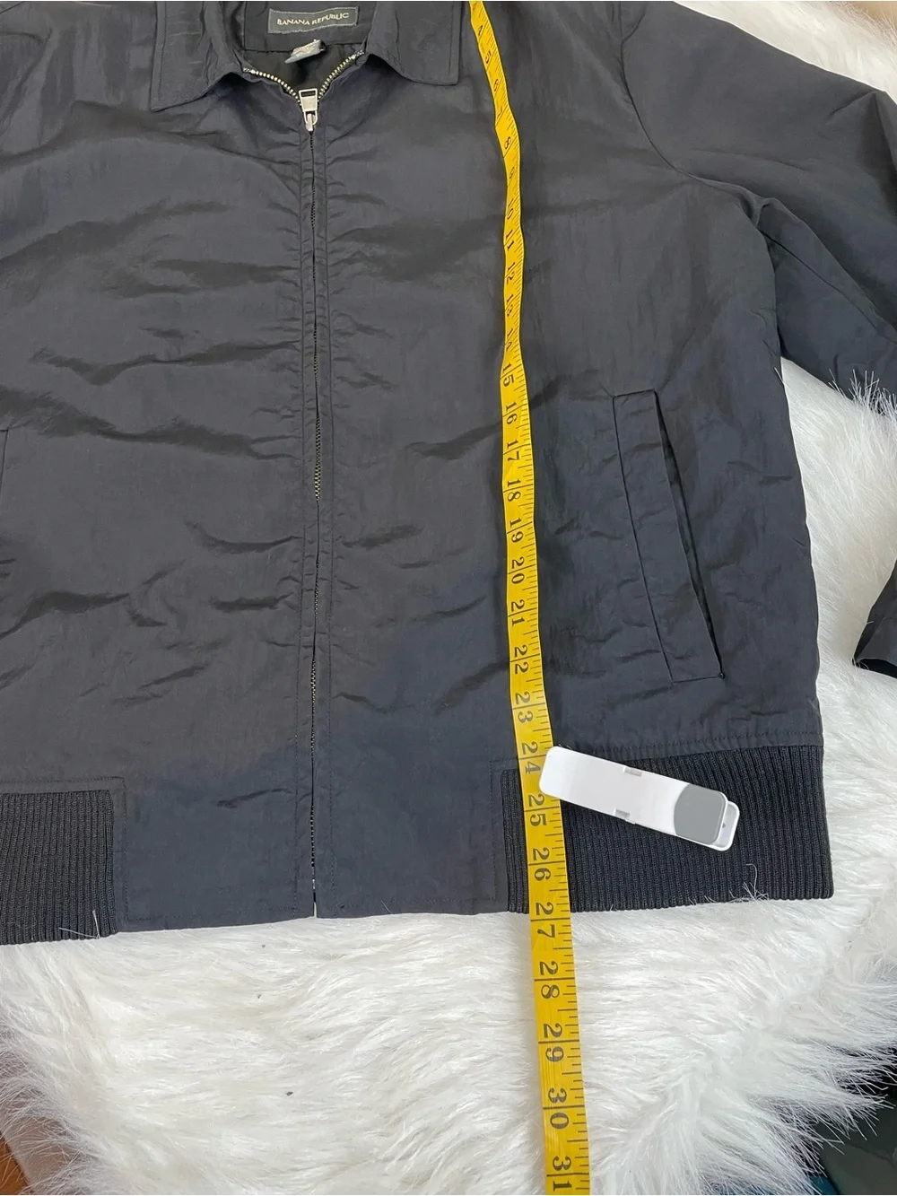 Banana Republic Men's black Zip Bomber Jacket Nylon Insulated Large